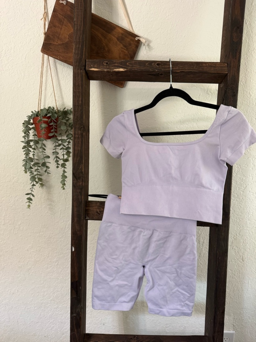 Guess Lavender Women's Bike Shorts / Pants / Crop Top 3 piece Set - Light Purple